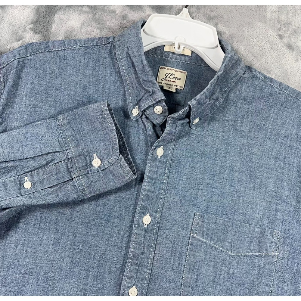 J Crew Chambray Button Down Shirt Mens Large Blue Pocket Long Sleeve Classic